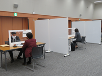 企業と高校の就職情報交換会