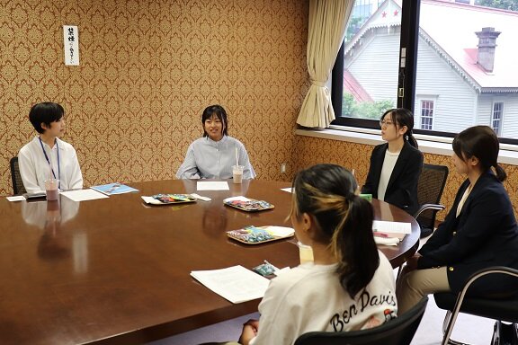 建設産業座談会 ～建設業で活躍する女性たち～